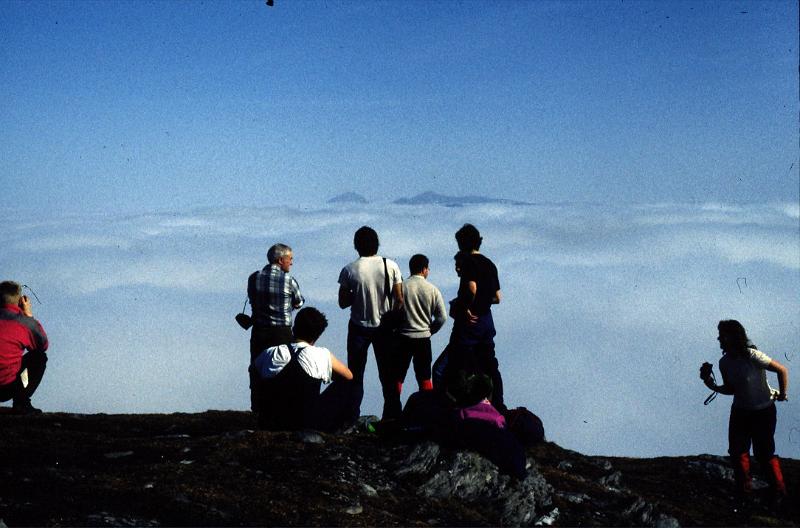 steven0029.JPG - View from the top - The Cobbler I think.